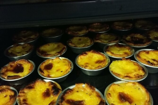 Shopping, cooking and eating together at my home in Porto - Hands-on instruction you can repeat at home