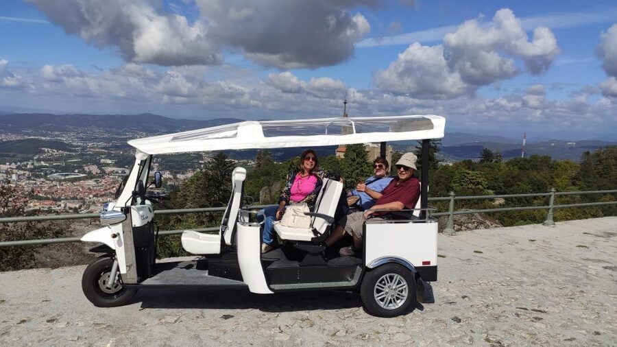 Sightseeing Tours by Electric Tuk-Tuk in Guimarães - What the stops feel like on the ground (and why that matters)