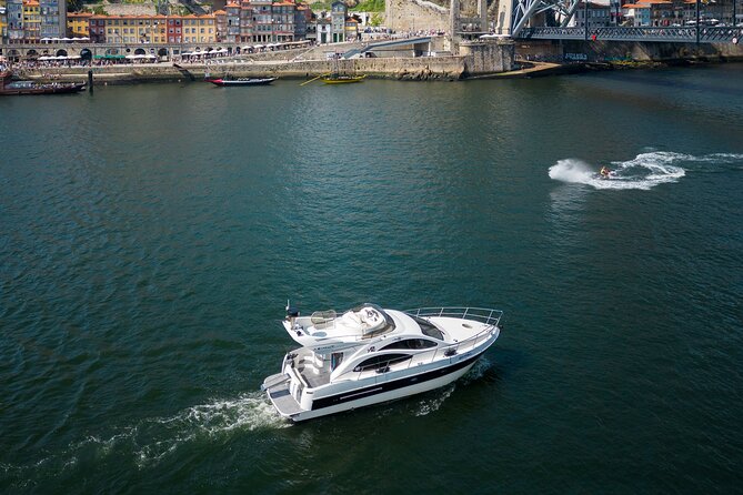 Six Bridges Cruise in Porto with Port Wine Tasting - Dom Luís I Bridge: The Porto Icon You’ll See From Its Best Angle