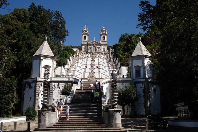 Small-Group Braga Half-Day Tour with Bom Jesus Sanctuary - Se de Braga: Santa Maria de Braga and the Cathedral Ticket