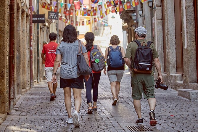 Small Group Secrets of Porto Walking Tour - Praca Gomes Teixeira: finishing with momentum