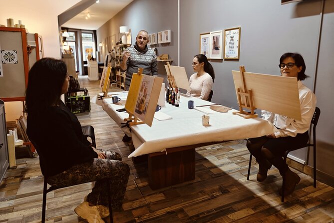 Small Painting Group with a Local Artist in Porto - Key things I’d watch for