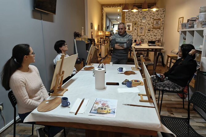 Small Painting Group with a Local Artist in Porto - Your Evening Art Lesson Starts on Rua dos Caldeireiros