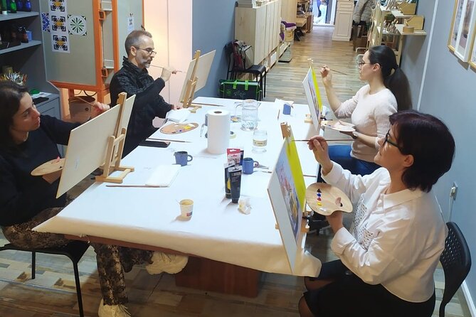 Small Painting Group with a Local Artist in Porto - Porto’s Light and Tones: Color Theory Without the Heavy Math