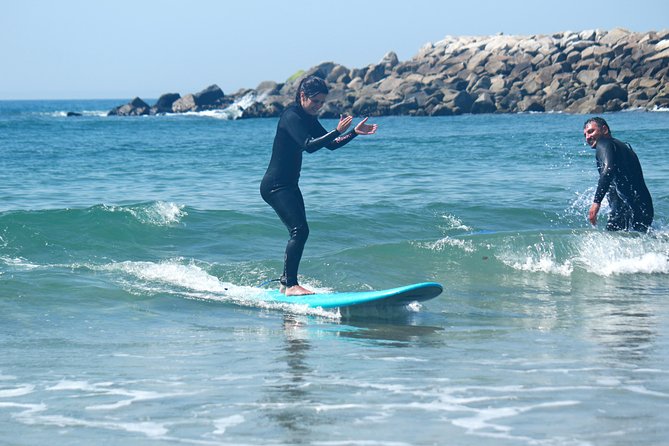 Surf Lesson for Beginners - Private Groups - The surf lesson flow: warmup, technique, and safety in order