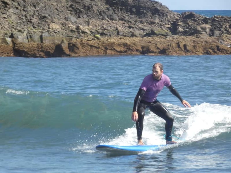 Surfing Lessons With Amazing Instructors in Madeira Island - The 150-Minute Flow: From Wetsuit Up to Your First Ride