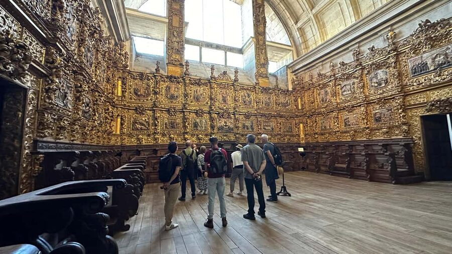 The Beautiful Story of Porto: Guided Tour with Entry Tickets - São Bento da Vitória Monastery: interiors and the tasting payoff