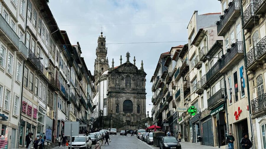 The Beautiful Story of Porto: Guided Tour with Entry Tickets - Skip-the-line and guided entry: where the $44 really goes