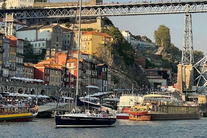 The Best Douro Boat Tour - The Crew and Commentary: What Makes It Feel Personal