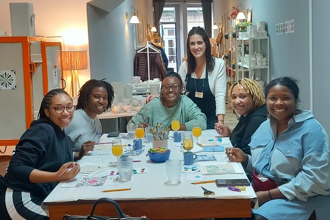 Tile Painting and Cocktails in Downtown Porto - Key things to know before you paint a tile
