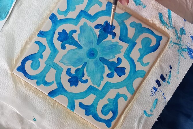 Tile Painting and Cocktails in Downtown Porto - Porto Tile Painting and Cocktails: What This Workshop Really Feels Like