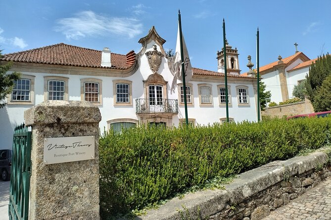 Tour- Douro Wine Region- The Douro Wine Route - Peso da Régua: where the tastings turn practical