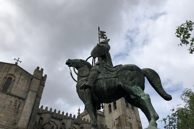 Tour HD Porto 4 hours - Peninsular War Memorial Meets Porto’s Modern Architecture Style