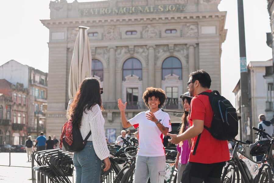 Tour Porto: Adventure in Electric Bike Tour - Praça da Batalha, the Jewish quarter feel, and viewpoints that cars miss