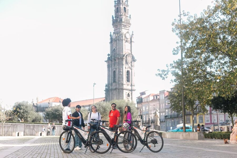 Tour Porto: Adventure in Electric Bike Tour - Carlos Bonito and the value of a guide who adjusts to your group