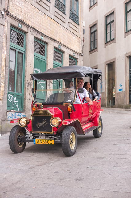 Tour Porto: Classic Adventure in Electric Tuk Tuk - The guide matters: Carlos Bonito, Tiago, and what to look for