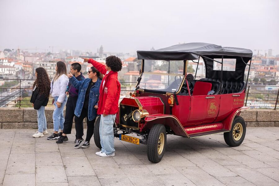 Tour Porto: Classic Car + A Toast with Port Wine - Key Moments You’ll Actually Remember