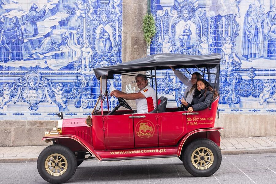 Tour Porto: Classic Car + A Toast with Port Wine - Cruising Ribeira in a Classic Car: Douro Views in Tight Streets