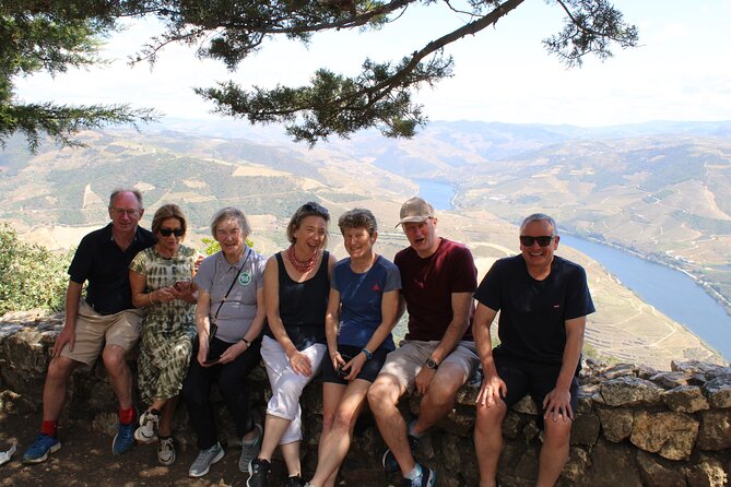 Tour the Douro wine region, and discover the fantastic landscape - Miradouro de São Leonardo de Galafura: the quick stop that sets your expectations