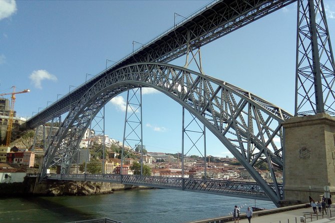 Walking & Hiking Through Porto - Catedral do Porto and the First View: Getting Oriented Fast