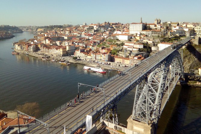 Walking & Hiking Through Porto - Inside the Historic Walls: Narrow Medieval Lanes to the Waterfront