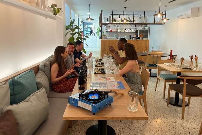 Wine tasting of 5 Port Wines with a Sommelier - Quick hits before you go