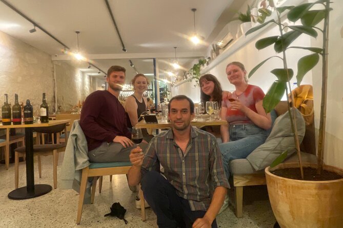 Wine tasting of 5 Port Wines with a Sommelier - Small group size: the difference between sipping and learning