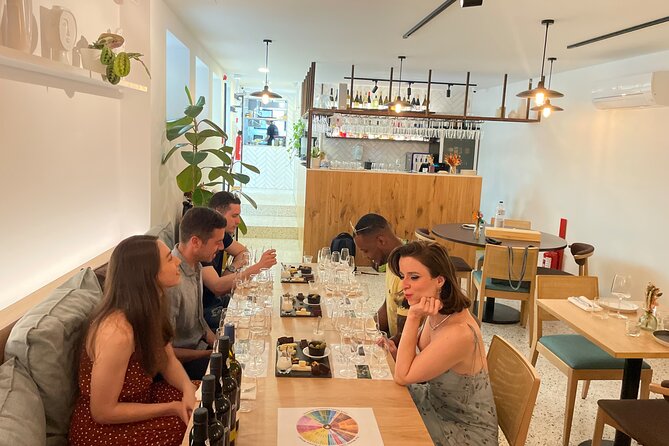Wine tasting of 5 Port Wines with a Sommelier - The fire opening of Port: why the drama has a reason