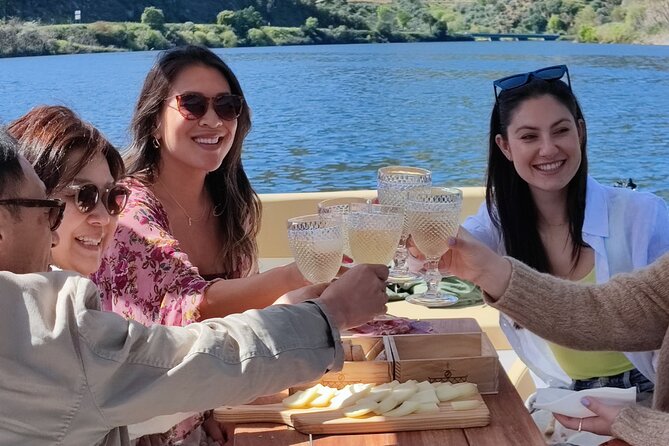 Wine Venture and Boat Trip in Douro Valley from Porto - Small group of eight: the difference between a day out and a line
